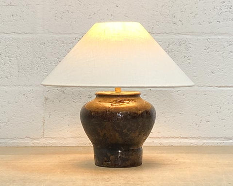 Antique brown pot lamp